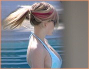 Avril Lavigne Nude Pictures