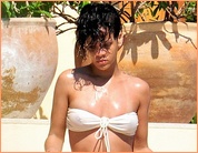 Rihanna Nude Pictures
