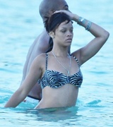 Rihanna Nude Pictures