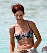 Rihanna Nude Pictures