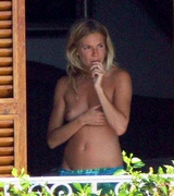 Sienna Miller Nude Pictures