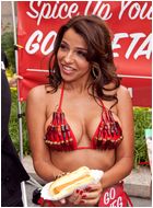 Vida Guerra Nude Pictures