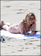 Gillian Zinser Nude Pictures