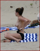 Kelly Brook Nude Pictures