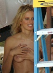 Karolina Kurkova Nude Pictures