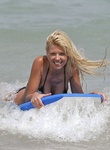 Tara Reid Nude Pictures