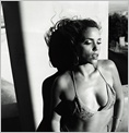 Elizabeth Berkley Nude Pictures